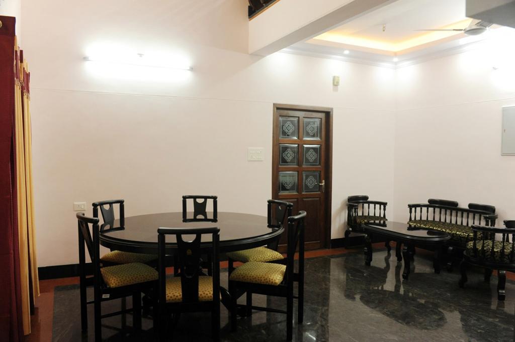 Moksha Homestay Thiruvananthapuram Exterior photo